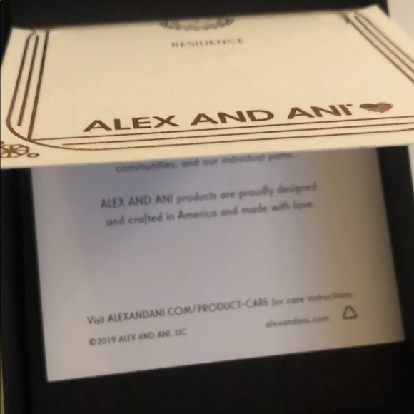 Alex & Ani Starfish Bangle In Rafaelian Gold Finish NWT & Original Box - Picture 7 of 10